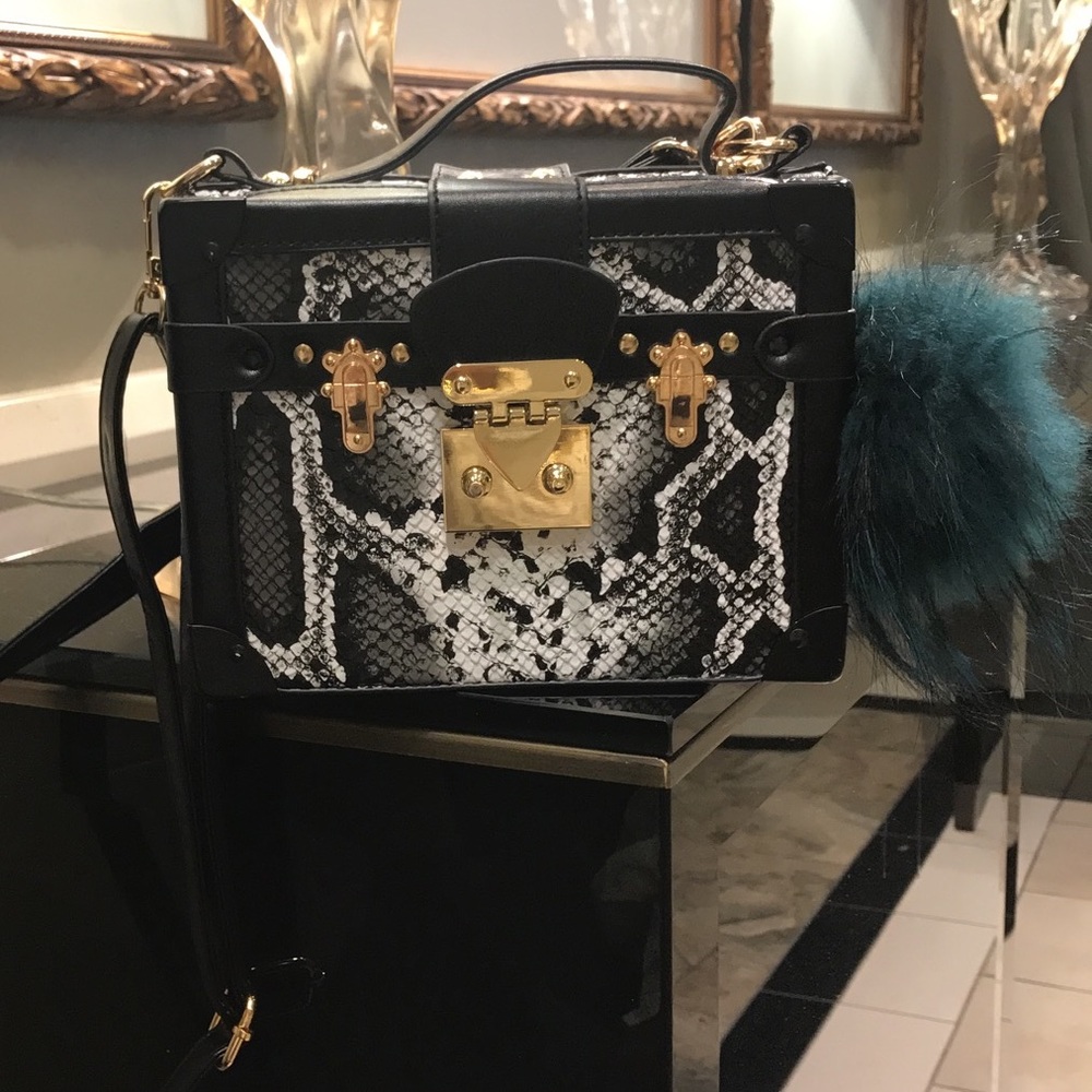 Cross body bag
